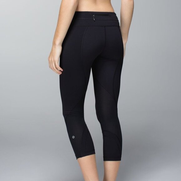 Lululemon Inspire Crop II Capri Leggings Size 8 - Picture 1 of 9